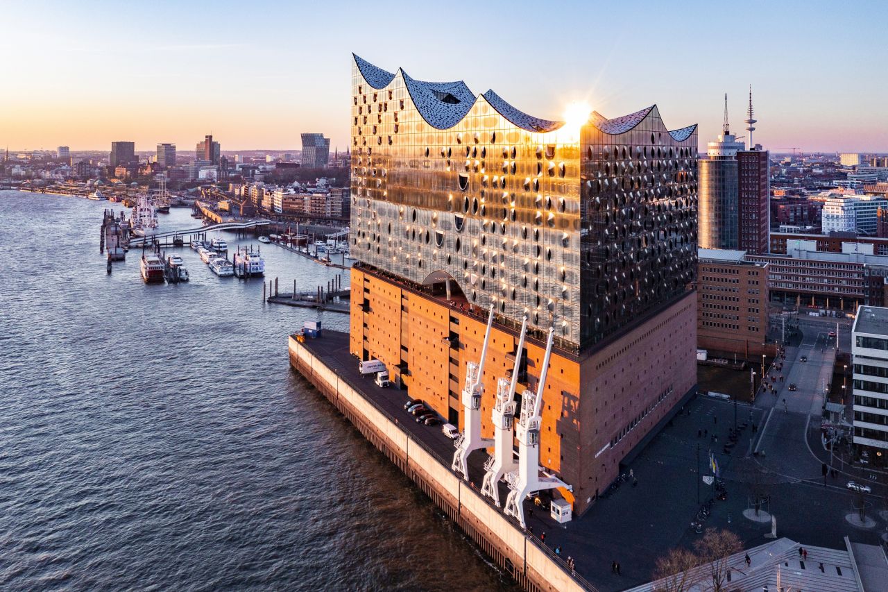 Elbphilharmonie Elbphilharmonie bei Sonnenuntergang