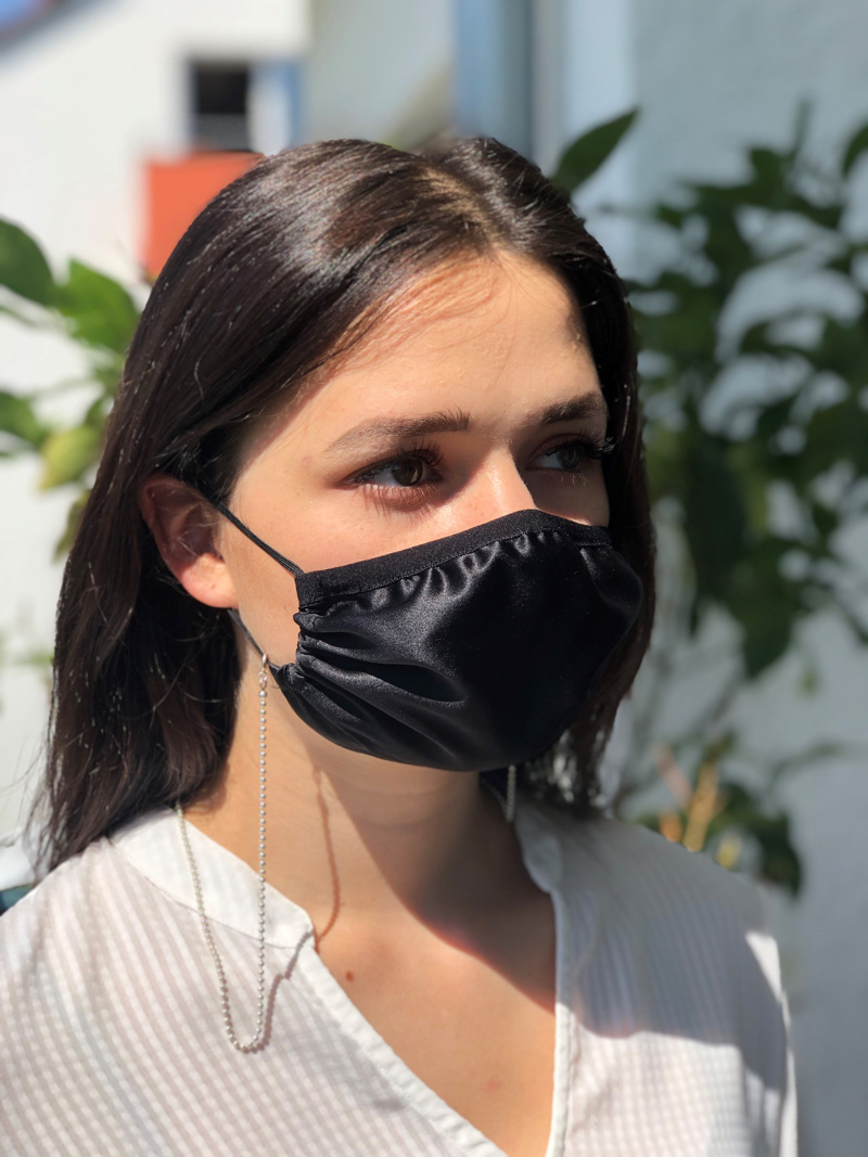 Damen: Seiden-Maske mit Kette Damen: Seiden-Maske mit Kette